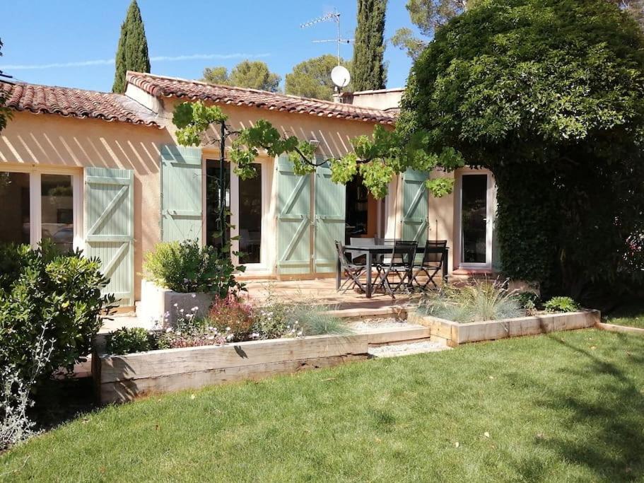 Villa Familiale - Proche Aix En Provence Ventabren Exteriör bild